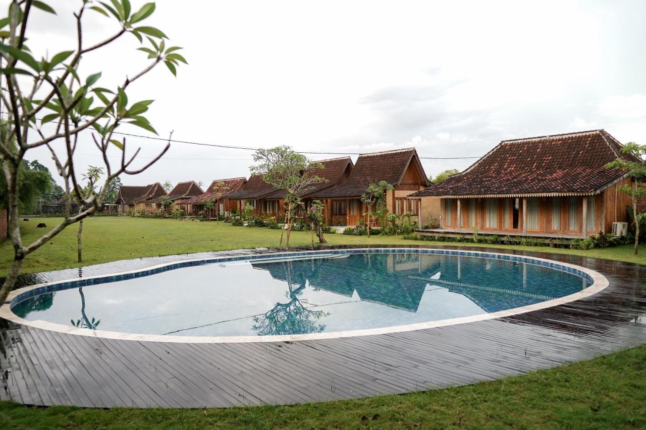 Ijen Estate Resort And Villa Banyuwangi  Exterior photo