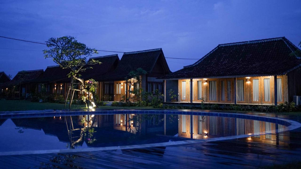 Ijen Estate Resort And Villa Banyuwangi  Exterior photo